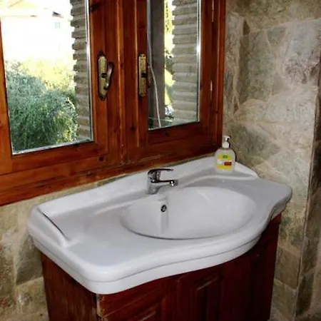 Castello Bellos Tower Apartmán *