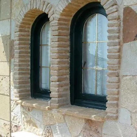 Апартаменты Castello Bellos Tower Керион