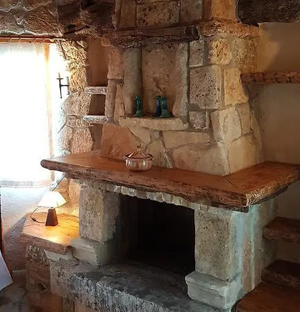 Castello Bellos Tower דירה