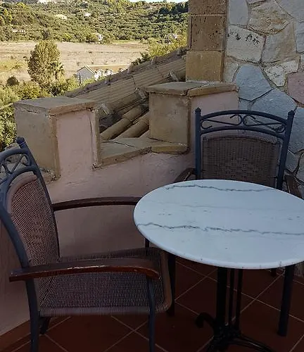 Castello Bellos Tower Apartamento *